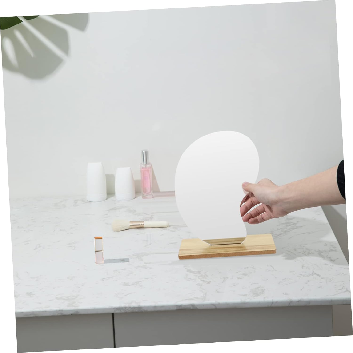 ERINGOGO Desktop Makeup Mirror with Wooden Base