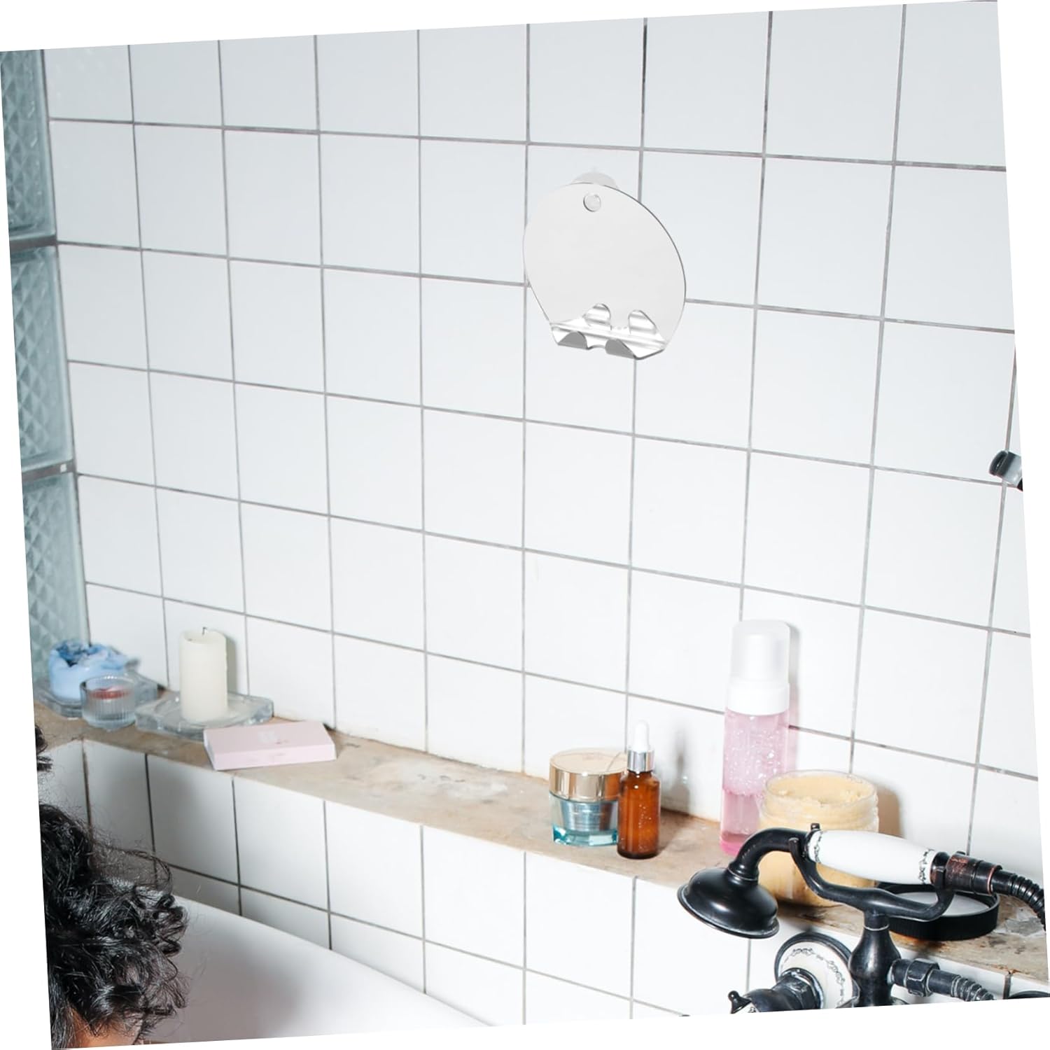 Portable Bathroom Mirror with Suction Cups and Anti-Fog Design