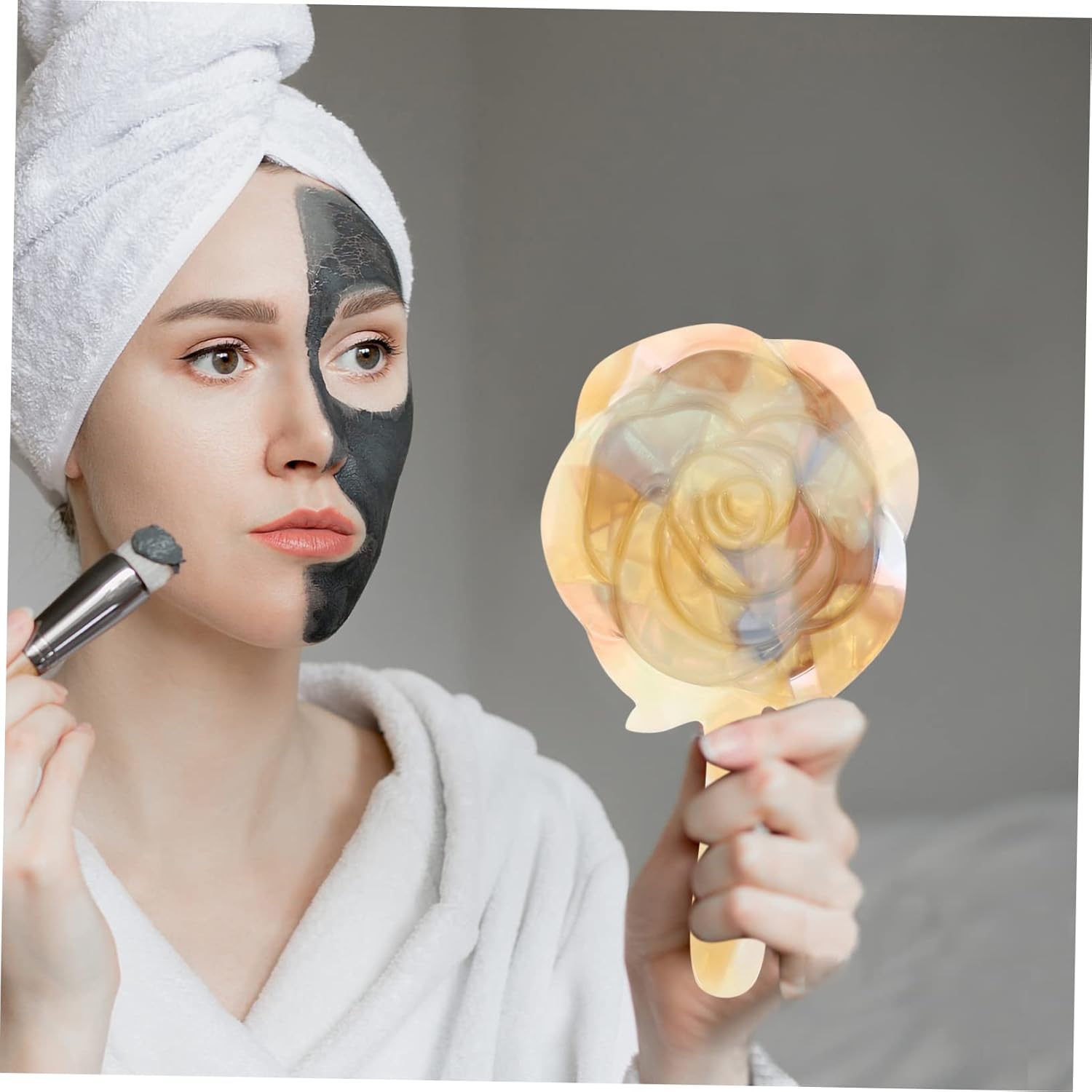 DOITOOL Heart Shaped Compact Travel Mirror for Women