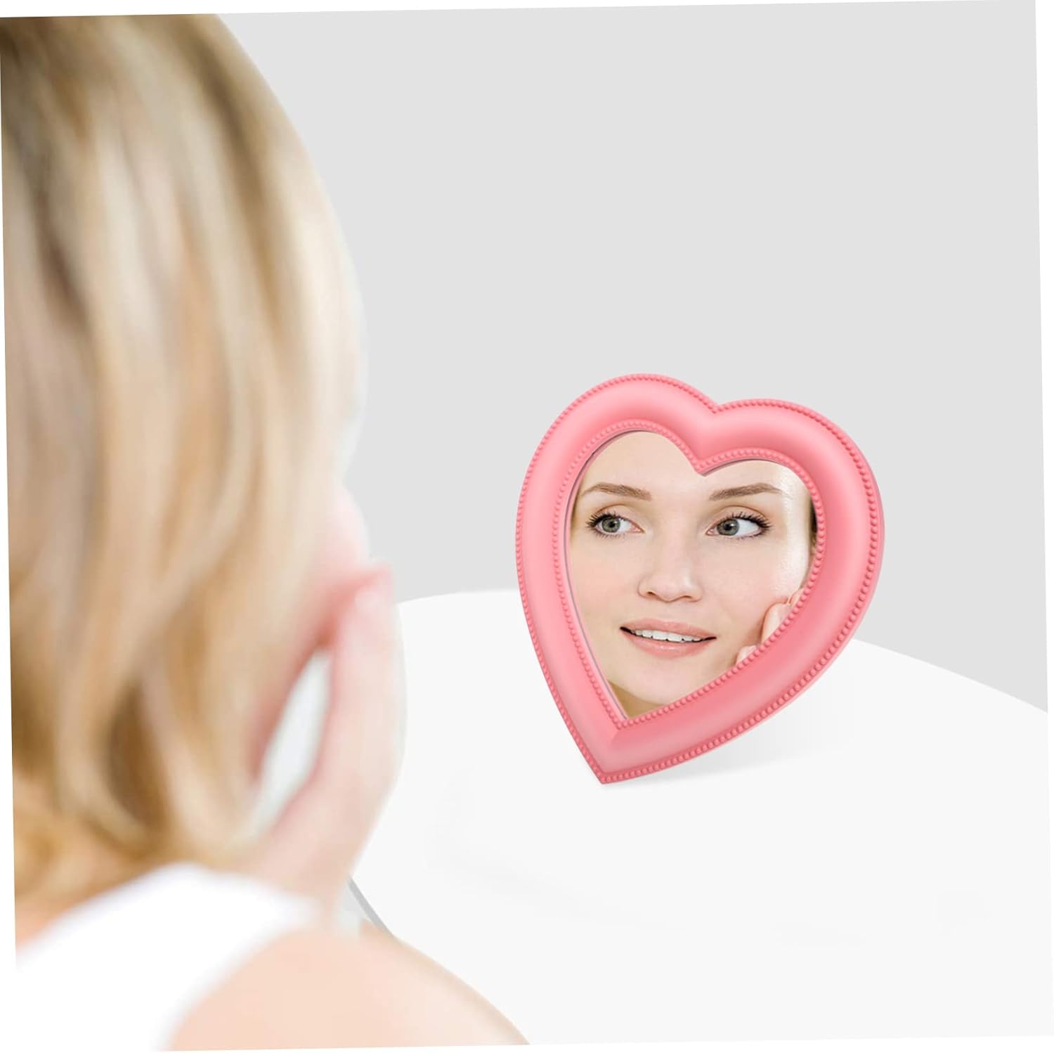 Didiseaon Heart Shaped Wall Desk Makeup Mirror