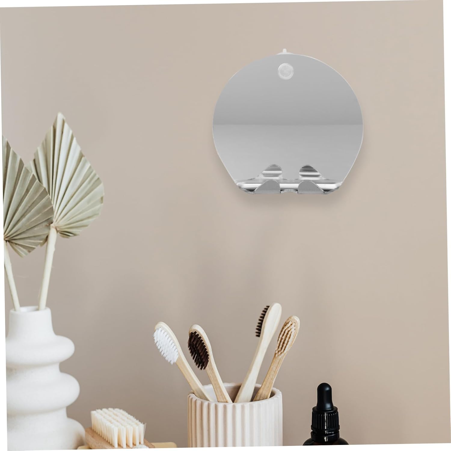 Portable Bathroom Mirror with Suction Cups and Anti-Fog Design