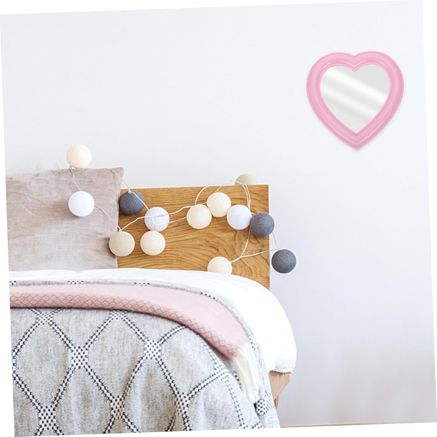Alipis Heart-Shaped Makeup Mirror for Vanity