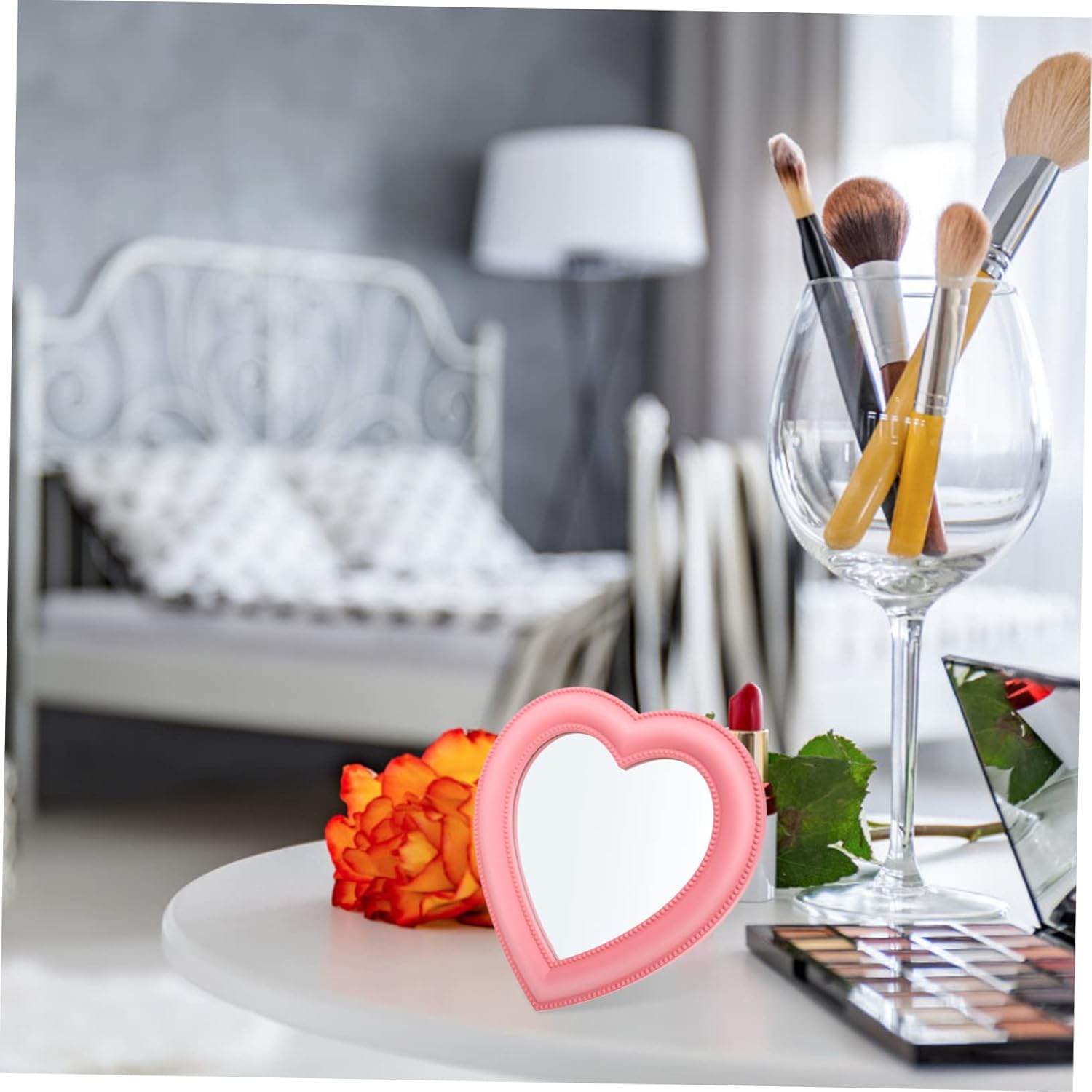 DOITOOL Heart Shape Standing Mountable Mirror Dual-Purpose Makeup