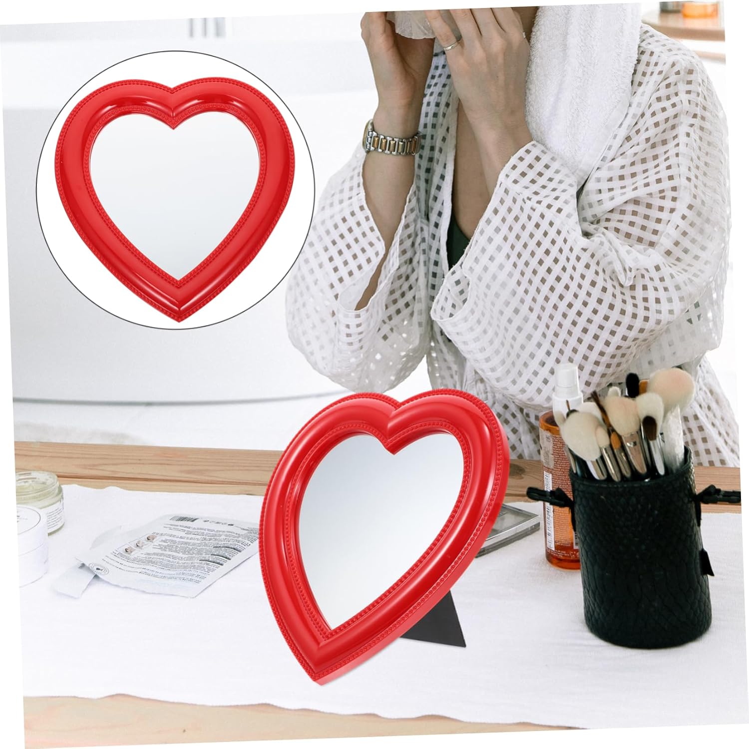 Heart Shaped Desktop Makeup Mirror Wall Vanity Mirror for Women